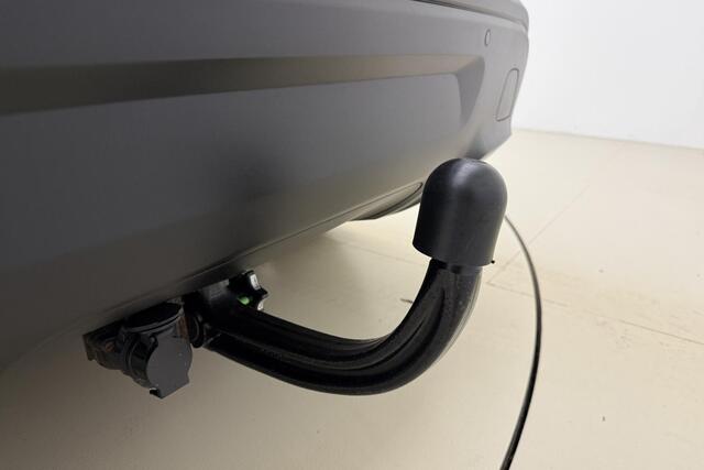 Citroen C5 Aircross 1.6 Plug-in Hybrid Shine 225 PK | 8-Traps Automaat | Elektrisch bedienbare achterklep | Trekhaak | Camera | Lederen bekleding | Navigatie | Cruise Control | 1e eigenaar