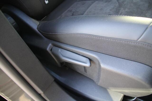 Citroen C5 Aircross 1.2 PureTech 130pk Shine Automaat Airco Navi Camera Carplay Vol!!!!!