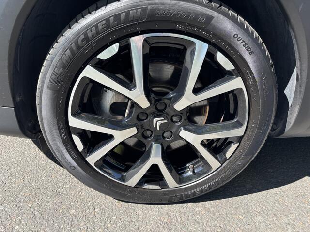Citroen C5 Aircross 1.6 Hybrid 225 Shine