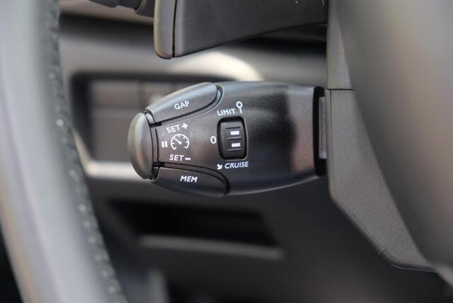 Citroen C5 Aircross 1.6 Plug-in Hybrid 225pk EAT8 Shine | Navi | Climate | Adaptive Cruise | Panoramadak | Keyless | Blind Spot | Trekhaak