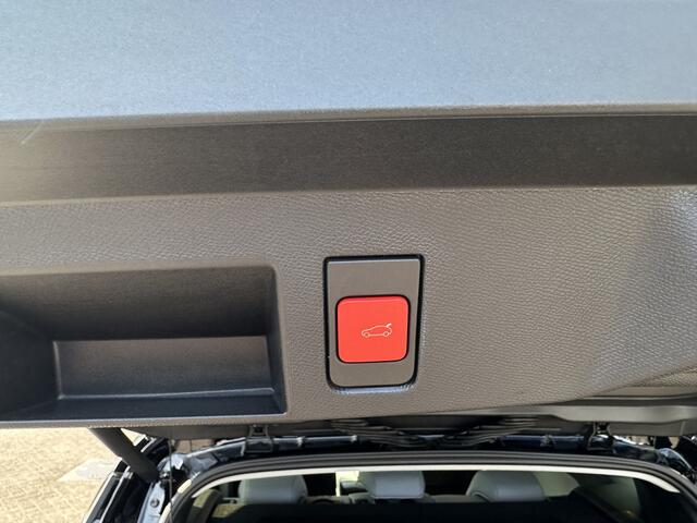 Citroen C5 Aircross 225pk Plug-In Hybrid Plus (Elektrische Klep - Leder incl verwarming/koeling/massage/geheugen - Adaptieve Cruise Controle - Keyless Entry - Camera - Parkeersensoren V+A - LED)