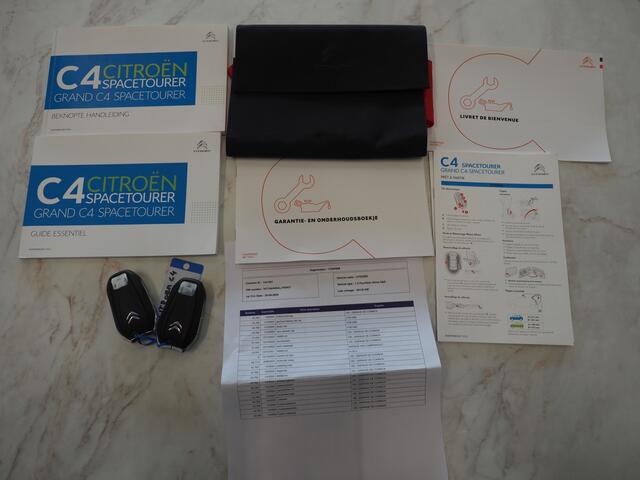 Citroen GRAND C4 PICASSO SpaceTourer 1.2 PureTech Shine 7p | Panoramadak | Massage | 360 | Keyless | Memory | BLIS | Carplay