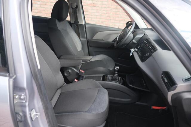 Citroen GRAND C4 PICASSO SpaceTourer 1.2 PureTech 130pk Feel 7 Persoons | Navi | Climate | Cruise | Camera | PDC
