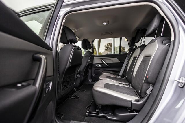 Citroen GRAND C4 PICASSO SpaceTourer 1.2 PureTech Shine 7p. | Camera | Trekhaak | Carplay