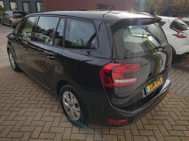 Citroen GRAND C4 PICASSO SpaceTourer 1.2 PureTech Business 7-Persoons Navi-Carplay Stoelverwarming Cruise-Control Nieuwe Distriburieriem