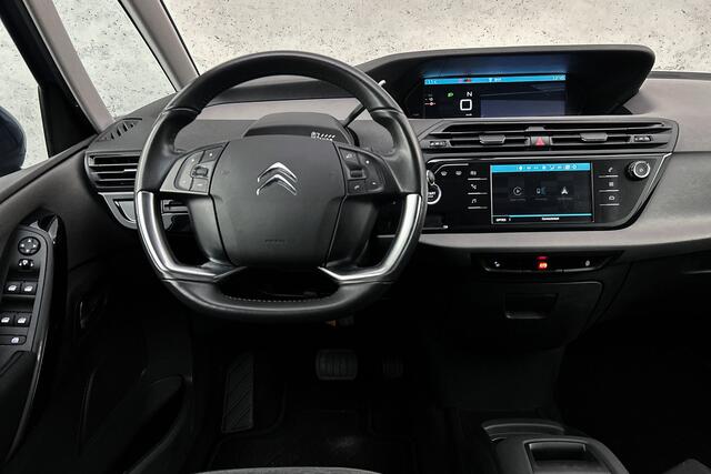 Citroen GRAND C4 PICASSO 1.2 PureTech Feel | Camera | Trekhaak | Cruise control | Apple Carplay
