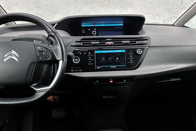 Citroen GRAND C4 PICASSO 1.2 PureTech Feel | Camera | Trekhaak | Cruise control | Apple Carplay