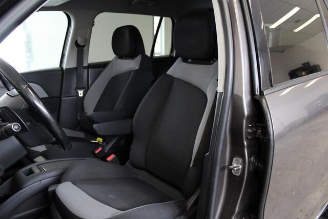 Citroen GRAND C4 PICASSO 1.6 BlueHDi Automaat 7 Zitplaatsen - Trekhaak - Camera