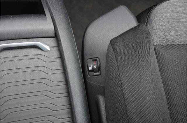 Citroen GRAND C4 PICASSO 1.2 PureTech Business 7 Pers | Camera | Navi | Carplay | Dealer onderhouden | Distributieriem is vervangen | JBL Sound | Stoelverwarming | Trekhaak |