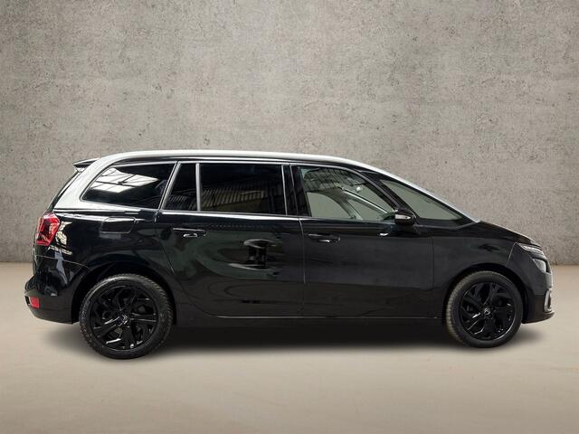 Citroen GRAND C4 PICASSO Spacetourer 1.2 PureTech Black Sport 7 Persoons (APPLE CARPLAY, GROOT NAVI, CAMERA, CLIMATE, STOELMASSAGE/VERWARMING, LM VELGEN, NIEUWE APK, NIEUWSTAAT)