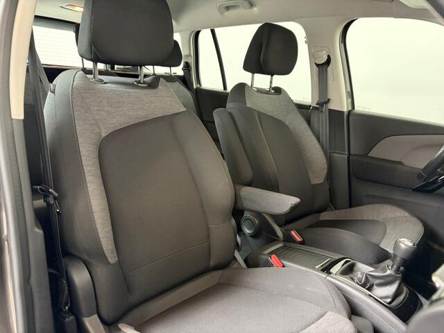 Citroen GRAND C4 PICASSO 1.2 PureTech Feel. 7 Zits!