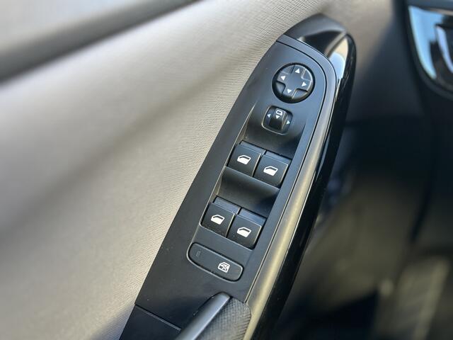 Citroen GRAND C4 PICASSO SpaceTourer 1.2 PureTech Shine | Automaat | 7 zits | Trekhaak | Carplay | Lage kmstand |