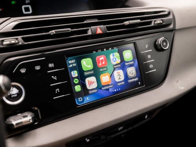 Citroen GRAND C4 PICASSO 1.2 PureTech Sport Automaat (APPLE CARPLAY, NAVIGATIE, CAMERA, TREKHAAK, SPORTSTOELEN, GETINT GLAS, CRUISE, NIEUWE APK, NIEUWSTAAT)