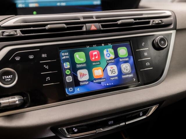 Citroen GRAND C4 PICASSO Spacetourer 1.2 PureTech Deluxe 7 Persoons (APPLE CARPLAY, GROOT NAVI, CAMERA, GETINT GLAS, SPORTSTOELEN, MASSAGE, PARKEER ASSISTENT, CRUISE, NIEUWSTAAT)