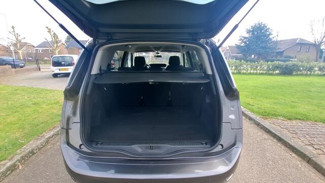 Citroen GRAND C4 PICASSO 1.2 PureT. Business 7P