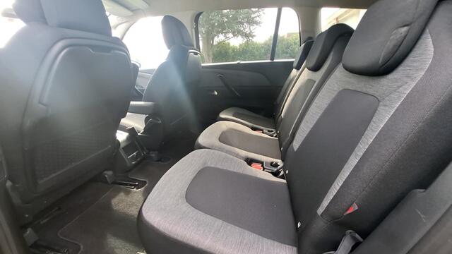 Citroen GRAND C4 PICASSO 1.2 PureT. Business 7P