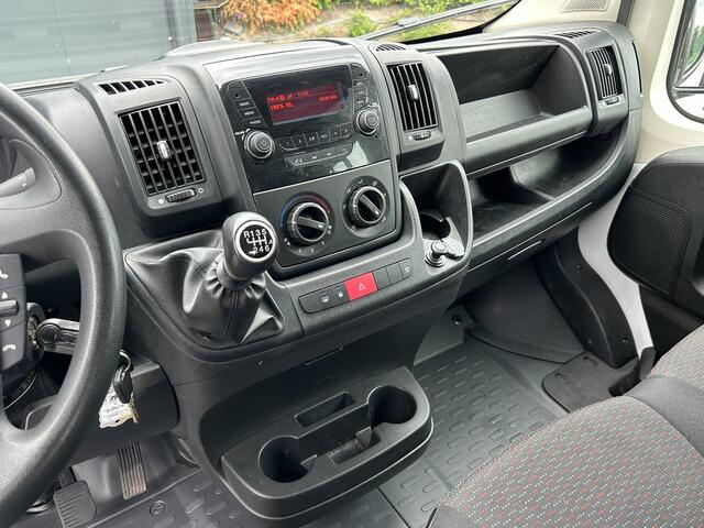 Citroen JUMPER 2.2 140 PK EURO 6 / PICK UP / OPEN LAADBAK / 1e EIG. / 40.591 KM !! / 7 PERS. DUBBEL CABINE / 2.5 TONS TREKHAAK / PARKEER SENSOREN