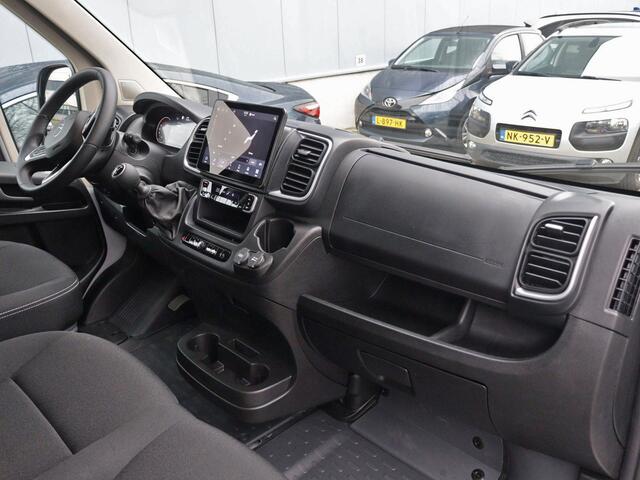 Citroen JUMPER 2.2 BlueHDi 140pk L3H2 3.5t Zwaar | Rijklaar | Operational Lease 48 mnd 20.000km per jaar voor ¤. 765,- ex. BTW per maand | Apple Carplay | Trekhaak | 2.9% Financial Lease |