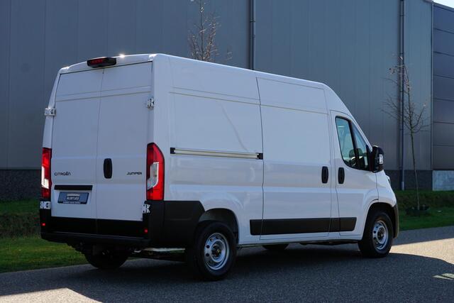 Citroen JUMPER 2.2 BlueHDi 140 S&S L2H2 3.5t in Topstaat |Trekhaak |Betimmering |2e airbag |Groot scherm |Standkachel |Stoelverwarming |Keyless entry en start |Camera |Cruise |Navi |3500 KG
