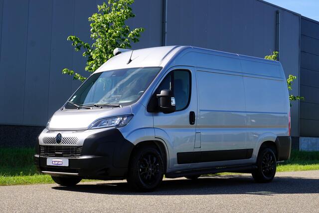 Citroen JUMPER 2.2 BlueHDi 140 L2H2 3.5t Automaat |Nieuwstaat |Luifel |Trekhaak |Camera |Cruise |Navi |Carplay |Android auto |Stoelverwarming |Metallic |Nieuwe type |2e airbag