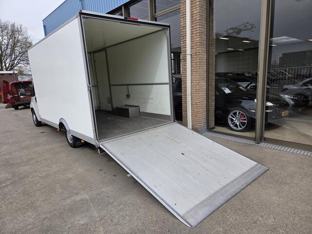 Citroen JUMPER / Peugeot Boxer 140 PK Lowliner Laadklep / Oprijklep Lage instap Airco Cruisecontrol