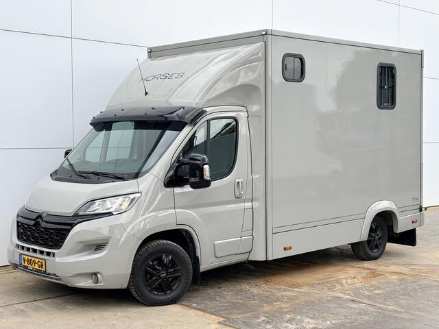 Citroen JUMPER 2.2 130PK Paardenwagen Horsetrailer Pferdewagen Gietvloer WTV-opbouw Interieur- en achteruitcamera Trekhaak Leer Climate control