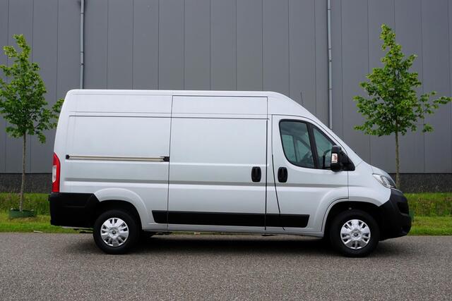 Citroen JUMPER 35 2.0 BlueHDi L2H2 In Topstaat |1e eigenaar |EURO6 |3500 KG |Metallic |Camera |Cruise |Navi |Climate control |Trekhaak |163 pk |BPM vrij!