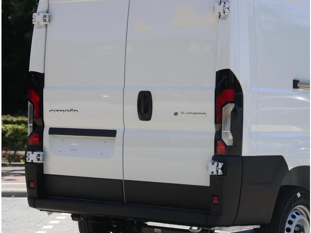 Citroen JUMPER ë-Jumper 3.5t L3H2 Zwaar 110 kWh | Camera | Keyless Entry&Go | Rondom Parkeersensoren | Digitale Achteruitkijkspiegel | Regen- en Lichtsensor | Draadloze telefoonoplader | Full LED |