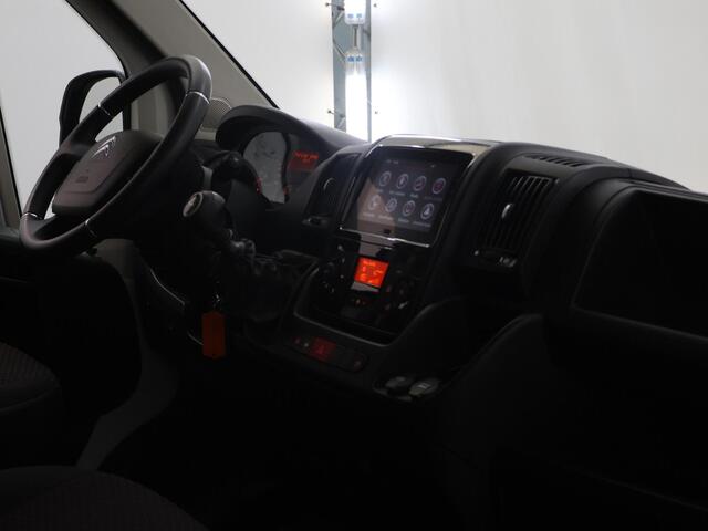 Citroen JUMPER 2.2 BlueHDi | 120 PK | L2 H2 | 3.3t | Climate Control | Trekhaak | 3-zits | Navigatie | Apple Carplay | Betimmering | 2500KG. AHW |