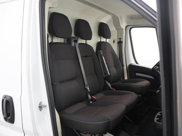 Citroen JUMPER 2.2 BlueHDi | 120 PK | L2 H2 | 3.3t | Climate Control | Trekhaak | 3-zits | Navigatie | Apple Carplay | Betimmering | 2500KG. AHW |