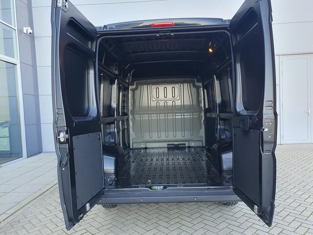 Citroen JUMPER 2.2 BlueHDi 120 L2H2 3.3t Ideaal voor Camper ombouw | 3-Zits | Climate Control | Full Map Navigatie | Apple Carplay / Android Auto | Cruise Control | Parkeersensoren