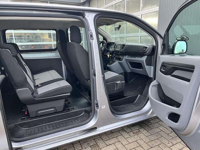 Citroen JUMPY 1.5 BlueHDi XL Marge BTW en BPM vrij!! Airco Cruise controle Trekhaak 2500kg Navigatiesysteem Personenvervoer 8-Persoons Parkeerhulp achter Apple carplay 1e eigenaar Euro 6 Bpm en Btw vrij voor particulier