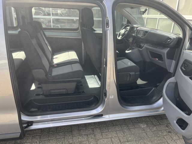 Citroen JUMPY 1.5 BlueHDi 120 XL Marge BTW en BPM vrij!! Airco Cruise controle Trekhaak 2500kg Navigatiesysteem Personenvervoer 9-Persoons Parkeerhulp achter Apple carplay 1e eigenaar Euro 6 Bpm en Btw vrij voor particulier