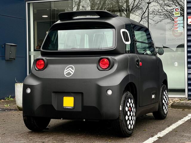 Citroen dark side | Nieuw type!! | Panoramadak | Verwarming | Full LED | Telefoonhouder | Spoiler | Vanaf 16 jaar!! |