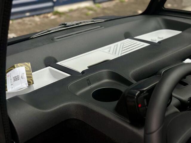 Citroen dark side | Nieuw type!! | Panoramadak | Verwarming | Full LED | Telefoonhouder | Spoiler | Vanaf 16 jaar!! |