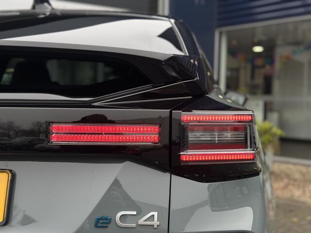Citroen ë-C4 Max 54 kWh 156pk | Facelift!! | Parkeercamera/-sensoren (voor/achter) | Draadloze Carplay | DAB | Comfort Stoelen | Head-Up Display | LED | Draadloze telefoonlader | Skiluik | Stoel-/Stuurverwarming |