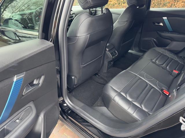 Citroen ë-C4 SHINE PACK BUSINESS 50KWH/LEER/MASSAGE/CAM/FABRIEKSGARANTIE