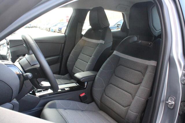 Citroen ë-C4 FEEL PACK 136PK 50 kWh | ACHTERUITRIJ CAMERA | NAVIGATIE | APPLE CARPLAY/ANDROID AUTO | LED KOPLAMPEN | CLIMATE CONTROL | CRUISE CONTROL | 18" LICHTMETALEN VELGEN | DAB+ RADIO |