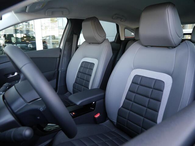 Citroen ë-C4 Business 54 kWh | Nieuwe auto | Navigatie | Stoelverwarming | 18 inch lichtmetalen velgen | Comfortstoelen | Camera | Parkeersensoren voor en achter | 418km wltp
