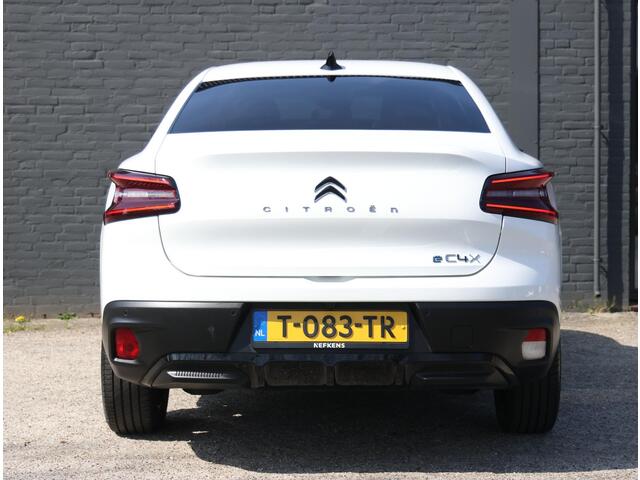 Citroen ë-C4 X Feel Pack 50 kWh 136PK | Camera | Navigatie | FASE 3 | LED | AppleCarPlay/AndroidAuto | Cruise Control | Parkeersensoren |