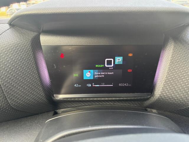 Citroen ë-C4 Shine 50 kWh Rijklaar geleverd incl 12 maanden BOVAG garantie! | OBC reeds vervangen! |