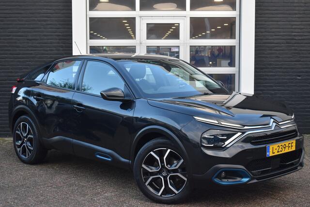 Citroen ë-C4 Feel Edition 50 kWh | Navigatiesysteem | Airconditioning ECC | Camera Achter | Parkeersensoren | Stoelverwarming | Apple Carplay & Android Auto | Head up Display | isofix bevestigingspunten | Deelbare achterbank | Zeer compleet!