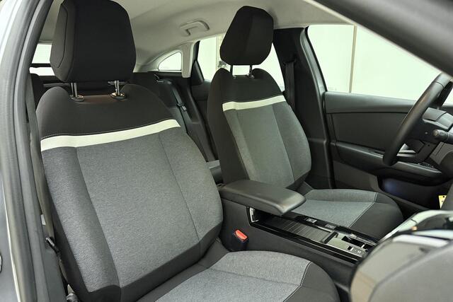 Citroen ë-C4 Live 50 kWh Climate Control l Cruise Control l Digitaal Instrumentenpaneel l Apple Carplay & Android Auto l DAB l Parkeersensoren Achter