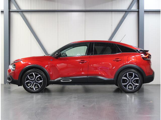 Citroen ë-C4 Shine 50 kWh 136PK | Accu 92,4% | Head-Up Display | Adaptive Cruise Control | 360'Camera | Keyless | AppleCarPlay/AndroidAuto | Navigatie | StuurVerwarmd | LED | Stof/Lederenbekleding | Isofix | Privacy Glass | Parkeersensoren |