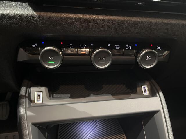 Citroen ë-C4 Business Extended range 54 kWh | Tot 8 jaar garantie! | Navigatie | Achteruitrijcamera | Climate Control | Voorverwarmen | Stoel/Voorruitverwarming | Apple Carplay/Android Auto