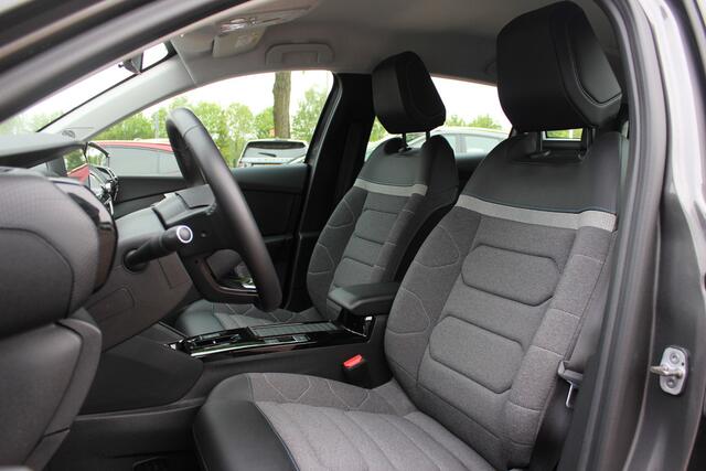 Citroen ë-C4 Feel Pack 50 kWh / Camera / Head-up / Keyless / CarPlay / 18'' / Dodehoek / DAB / Cruise Control / Full-LED