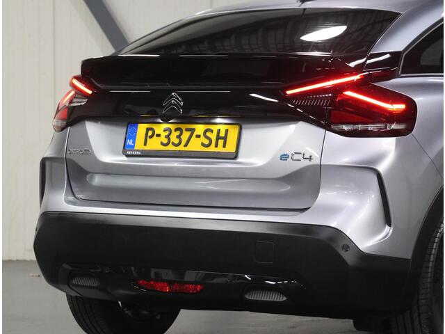 Citroen ë-C4 Feel 50 kWh 136PK | 1ste Eigenaar | ACCU 91% | Cruise Control | Climate Control | Camera | AppleCarPlay/AndroidAuto | Navigatie | LED | Stof/Lederenbekleding | Isofix | Parkeersensoren | Privacy Glass |