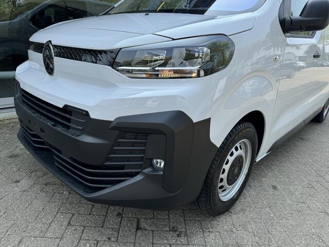 Citroen ë-Jumpy L2 75 kWh 136pk AUTOMAAT | 354 km WLTP | Airco | Cruise control | Bluetooth radio | Audiobediening stuurwiel | Parkeersensoren achter | Bestuurdersstoel comfort | Bank voorpassagiers | Tussenwand comfort met raam | e-PTO 400 | Laadkabel 3f. 11 kW | Reser