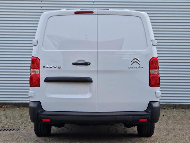 Citroen ë-Jumpy L3 75 kWh 136pk AUTOMAAT | ACTIE op = op! | 330 km WLTP | NAVI | Multimedia | Apple Carplay | Android Auto | Parkeersensoren achter | Bestuurdersstoel comfort | Bank voorpassagiers met opbergruimte| ECall pakket met geprogrammeerd voorverwarmen | Laadkabe