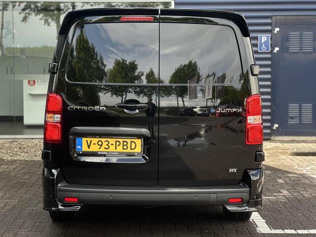 Citroen ë-Jumpy L3 136 75 kWh | STX | Leer | Stoel/-Stuurverwarming | Draadloze telefoonlader | Apple Carplay/Android Auto | Lichtmetalen velgen | Climate Control | Cruise Control | Parkeercamera/-sensoren | Inbouw |